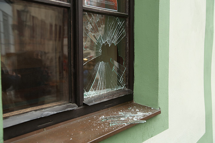 A2B Glass are able to board up broken windows while they are being repaired in Finsbury.